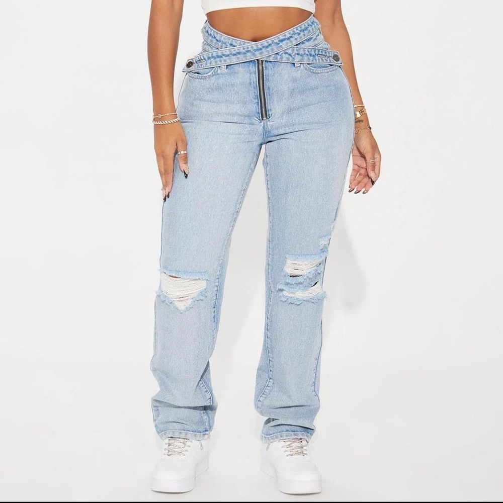 Stylish Light Blue Women's Jeans